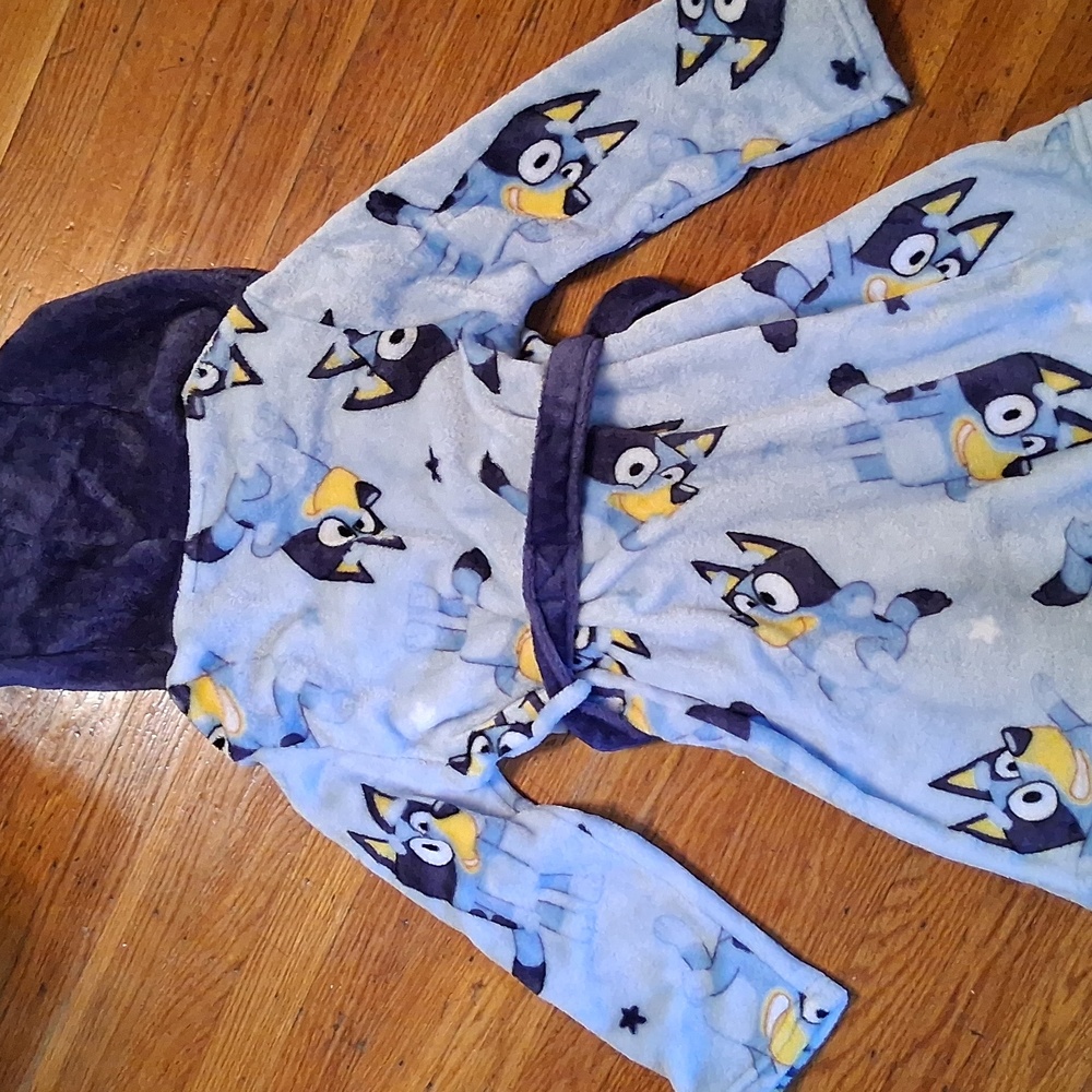 Bluey Pajama Robe -kids Blue and Yellow - Picture 4 of 5